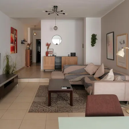 Apartment The 501 By Shmoo *