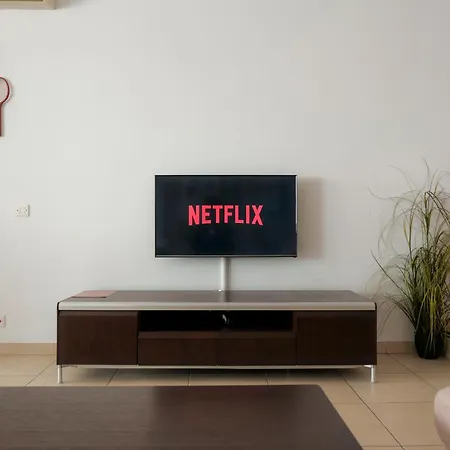 The 501 By Shmoo Apartament *