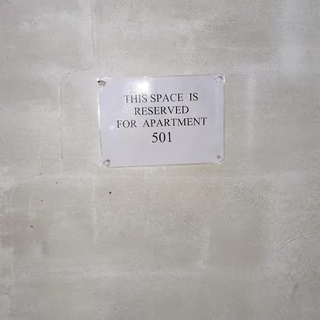 The 501 By Shmoo Apartamento *